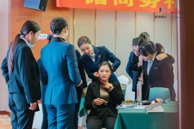 學禮儀 塑形象 筑邦鴻——鴻升商務禮儀培訓效果顯著，賦能專業禮儀服務